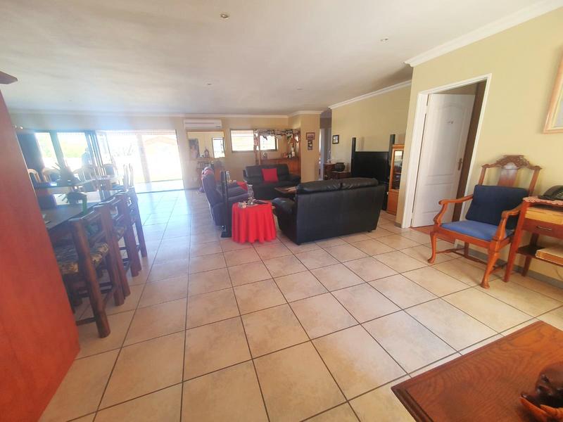 4 Bedroom Property for Sale in Franskraal Western Cape